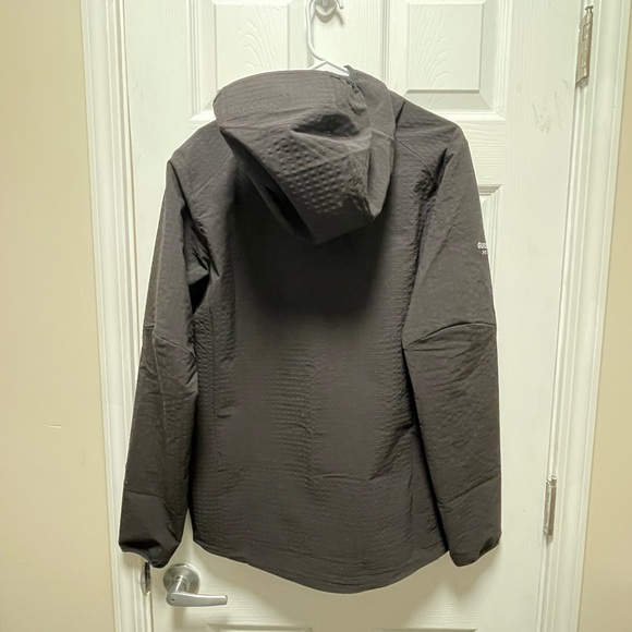Patagonia Jacket. Size Medium. Corporate Branded on the sleeve. New - Picture 2 of 5